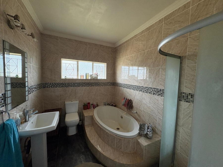 3 Bedroom Property for Sale in Wolmaransstad North West
